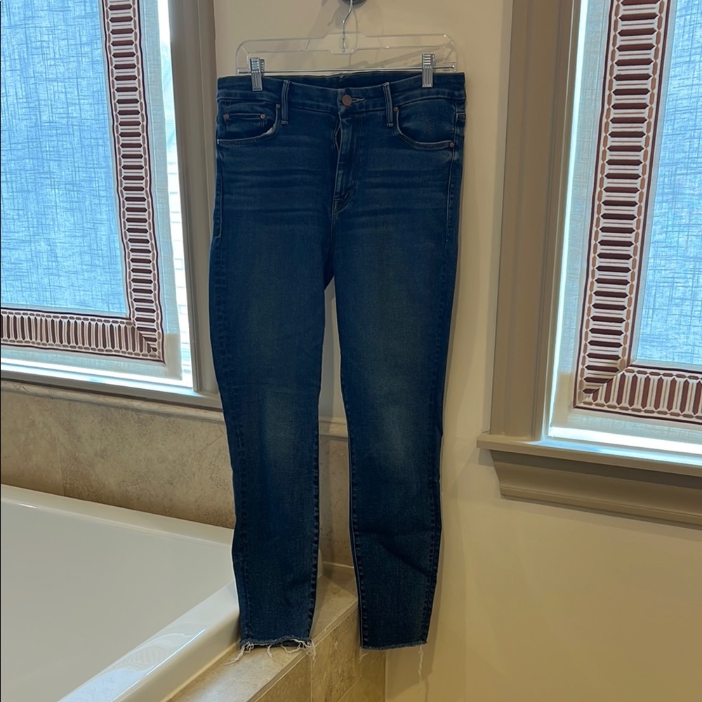 MOTHER Dark Indigo Cropped Straight Ankle Jeans